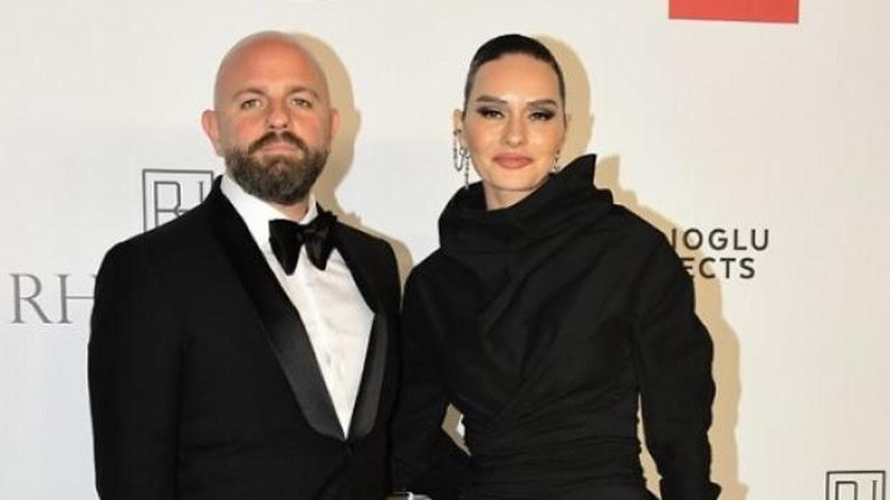 İzzet Özilhan trafik kazası geçirdi: Acil ameliyata alındı, gözler eski eşinde