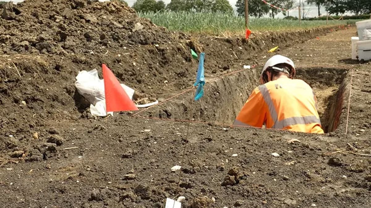 Yol çalışması sırasında tarihi paralar bulundu: Çalışmalar derhal durduruldu